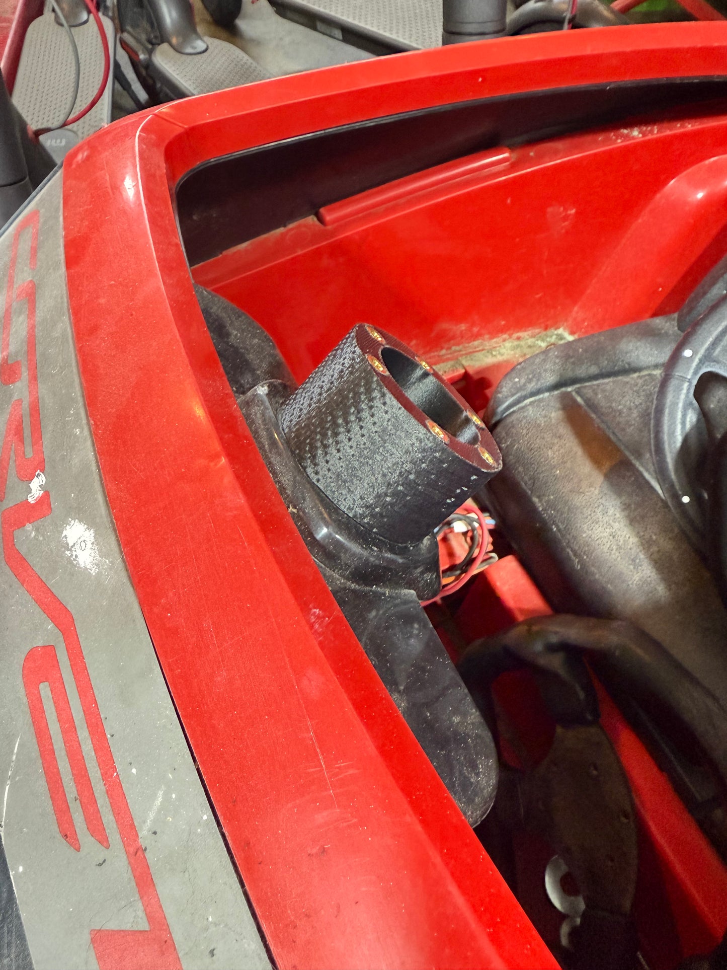 Momo c7 Corvette Racing Wheel v3 and hub