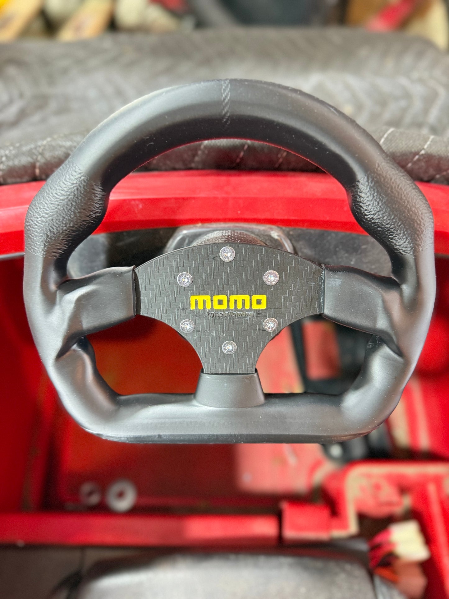 Momo c7 Corvette Racing Wheel v3 and hub